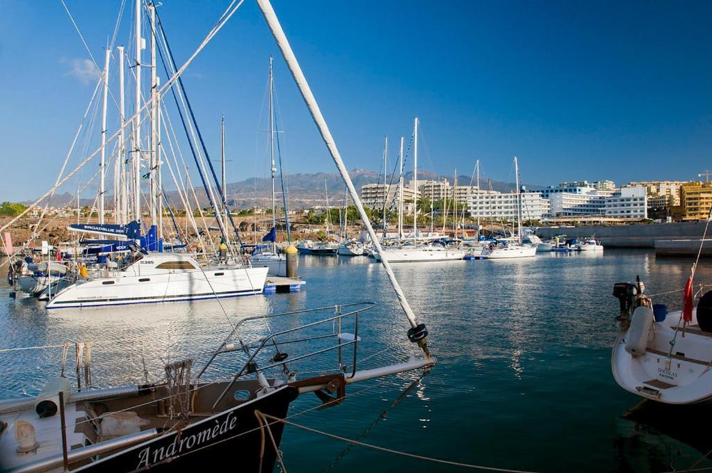 The Captains Locker - 30Ft Yacht San Miguel de Abona Luaran gambar
