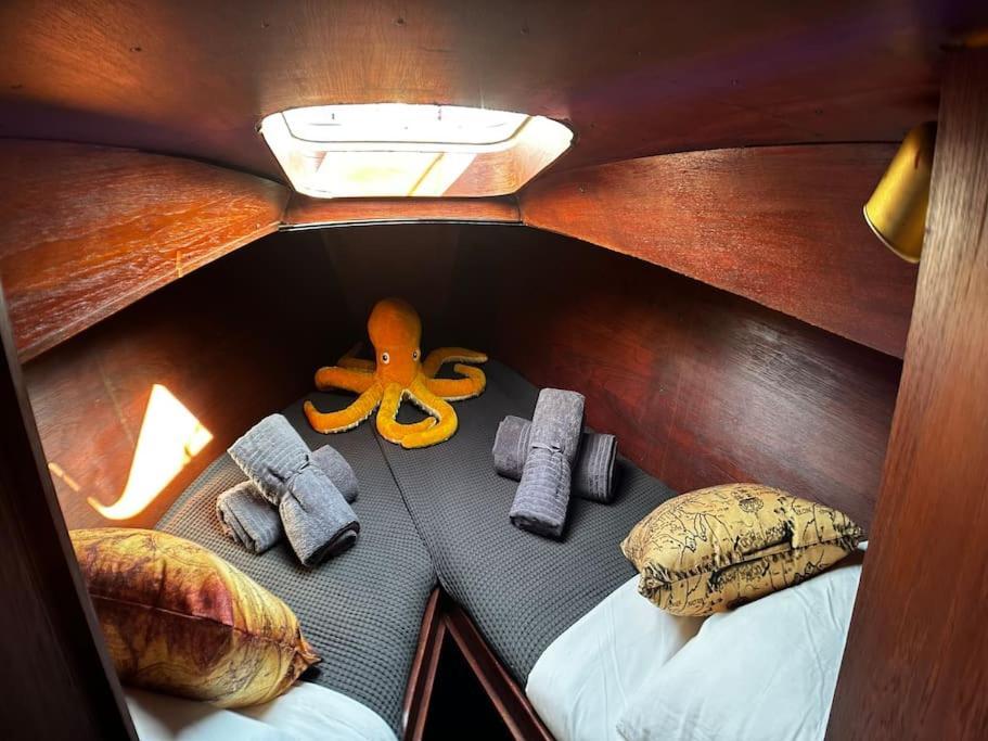The Captains Locker - 30Ft Yacht San Miguel de Abona Luaran gambar