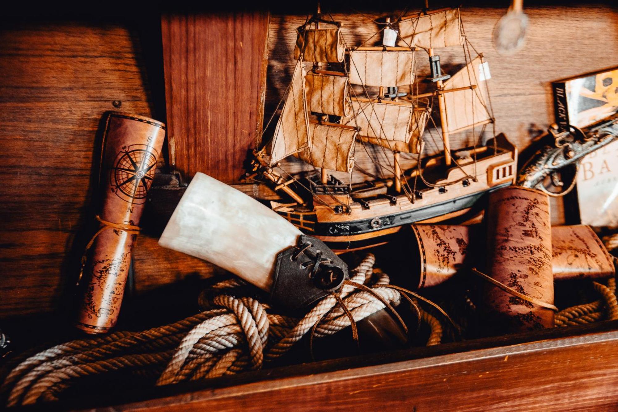 The Captains Locker - 30Ft Yacht San Miguel de Abona Luaran gambar