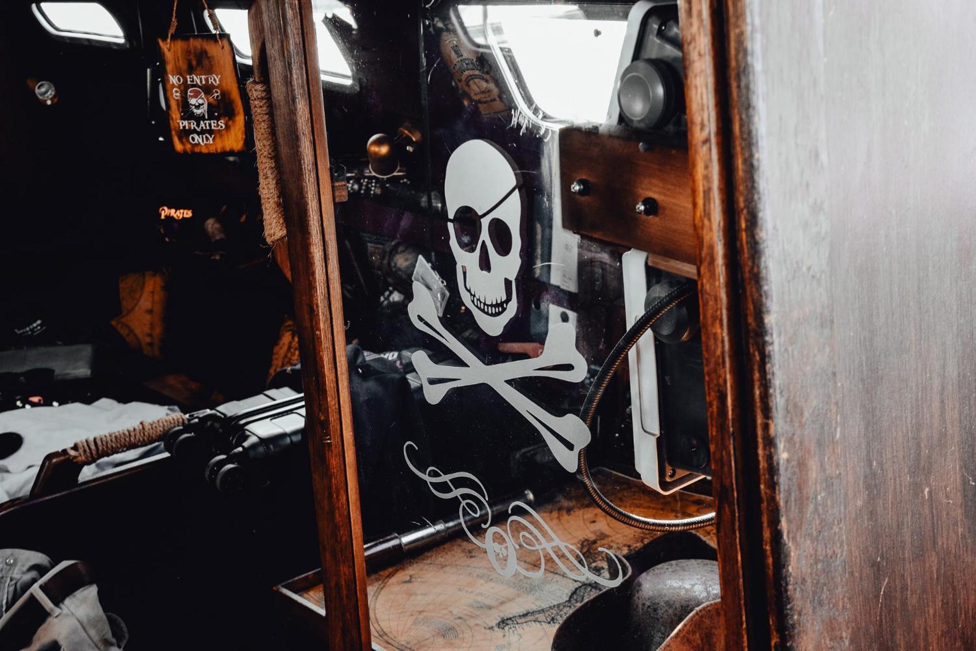 The Captains Locker - 30Ft Yacht San Miguel de Abona Luaran gambar